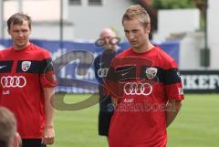 3.Bundesliga - FC Ingolstadt 04 - Trainingsbeginn Saison 2009/2010 - Neuzugang Nr.2 Tim Pollmann rechts und links Tobias Fink