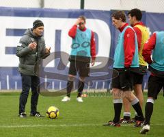 3.Liga - FC Ingolstadt 04 - Trainerwechsel - Michael Wiesinger hält das erste offizielle Training als Interimscoach in der 3.Liga