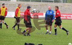 3.Bundesliga - FC Ingolstadt 04 - Mannschaftsvorstellung Saison 2009/2010 - Training vor den Zuschauern im TUJA Stadion im Regen