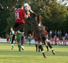 3.Bundesliga - FC Ingolstadt 04 - SV Manching - Vorbereitung - Malte Metzelder stößt mit dem Torwart Christopher Haas zusammen, aber Tor.