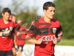 3.Bundesliga - FC Ingolstadt 04 - SV Manching - Vorbereitung - Emin Ismaili läuft sich warm