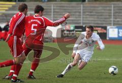 Bayernliga - FC Ingolstadt 04 2 - FC Memmingen - Tobias Strobl wird gefoult