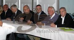 FC Ingolstadt 04 - Vorstandschaft - von links, Harald Schafbauer, Oberbürgermeister Dr. Alfred Lehmann, Peter Jackwerth, Dr. Martin Wagener, Dr. H.c. Andreas Schleef, Hans Friedl