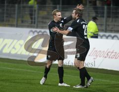 Testspiel - FC Ingolstadt 04 - 1.FC Nürnberg - Tor, Steffen Wohlfarth läuft zu den Fans, Moritz Hartmann gratuliert