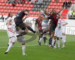 2.Liga - FC Ingolstadt 04 - Oberhausen 1:2 - Sebastian Hofmann und Marvin Matip in der Luft