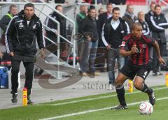 2.Liga - FC Ingolstadt 04 - FSV Frankfurt 0:1 - Trainer Uwe Wolf stürmz von der Bnk, rechts David Pisot