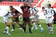 2.Liga - FC Ingolstadt 04 - FSV Frankfurt 0:1 - Kopfball vorbei, gute Torchance, Marvin Matip ärgert sich