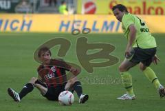 2.Liga - FC Ingolstadt 04 - Fortuna Düsseldorf 3:0 - Andreas Buchner kämpft um den Ball