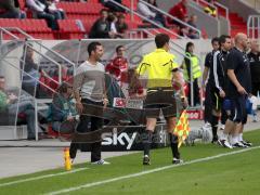 2.Liga - FC Ingolstadt 04 - Oberhausen 1:2 - Michael Wiesinger schreit zum Schiedsrichter