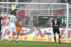 2.Liga - FC Ingolstadt 04 - FSV Frankfurt 0:1 - Moritz Hartmann kommt nicht hin und verpasste eine riesige Torchance