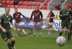 2.Liga - FC Ingolstadt 04 - Union Berlin 1:0 - Schuß Stefan Leitl, Fabian Gerber und Tobias Fink schauen nach