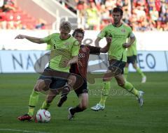 2.Liga - FC Ingolstadt 04 - Fortuna Düsseldorf 3:0 - Andreas Buchner wird unsanft ausgebremst