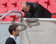 2.Liga - FC Ingolstadt 04 - FSV Frankfurt 0:1 - Trainer Michael Wiesinger mit FC2 Trainer Joe Albersinger