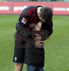 2.Liga - FC Ingolstadt 04 - Alemannia Aachen 2:1 - Stefan Leitl mit Sohn nach dem Spiel