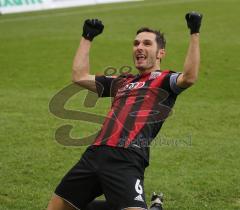 2.Liga - FC Ingolstadt 04 - 1860 München - Tor durch Andreas Buchner, Stefan Leitl jubelt