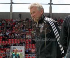 2.Liga - FC Ingolstadt 04 - Erzgebirge Aue 0:0 - Trainer Benno Möhlmann