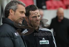 2.Liga - FC Ingolstadt 04 - Karlsruher SC 1:1 - Trainer Michael Wiesinger im Gespräch mit KSC Trainer Schupp