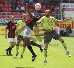 2.Liga - FC Ingolstadt 04 - Erzgebirge Aue 0:0 - Caiuby im Zweikampf