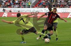 2.Liga - FC Ingolstadt 04 - Fortuna Düsseldorf 3:0 - Steffen Wohlfarth in Bedrängnis