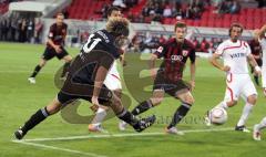 2.Liga - FC Ingolstadt 04 - Oberhausen 1:2 - Fabian Gerber versucht es nochmal, knapp daneben