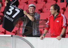 2.Liga - FC Ingolstadt 04 - Fortuna Düsseldorf 3:0 - Fan mit Trikot von Andreas Görlitz