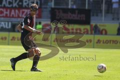 2.Liga - FC Ingolstadt 04 - FC Augsburg - 1:4 - Mathias Wittek mit Gesichtsmaske