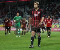 2.Liga - FC Ingolstadt 04 - Oberhausen 1:2 - Fabian Gerber geht vom Platz