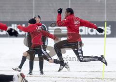 FC Ingolstadt 04 - 1.Training (Lauftraining) mit Neuzugang Caiuby Francisco da Silva. Trainer Benno Möhlmann schaut zu