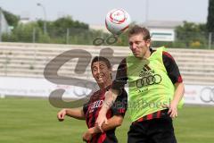 2.Liga - FC Ingolstadt 04 - Trainingsauftakt und Spielervorstellung - links Stefan Müller rechts Ronald Gercaliu