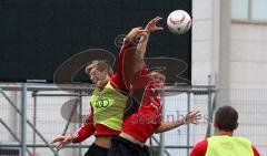 2.Liga - FC Ingolstadt 04 - Andreas Görlitz trainiert zum ersten Mal mit der Mannschaft hier im Zweikampf mit Marko Futacs