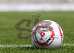 2.Liga - FC Ingolstadt 04 - Trainingsauftakt und Spielervorstellung - Der Ball der Bundesliga