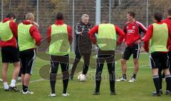 2.Liga - FC Ingolstadt 04 - 1. Training der neuen Trainer Benno Möhlmann und Co-Trainer Sven Kmetsch