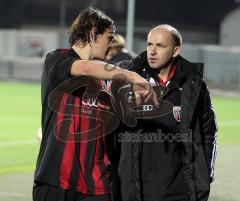 Bayernliga - FC Ingolstadt 04 II - TSV Rain/Lech - Im Gespräch Kapitän Marcel Hagmann und Trainer Joe Albersinger