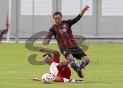 Bayernliga - FC Ingolstadt 04 II - TSV Aindling - rechts Manuel Ott im Zweikampf mit Franz Hübl