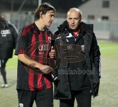 Bayernliga - FC Ingolstadt 04 II - TSV Rain/Lech - Im Gespräch Kapitän Marcel Hagmann und Trainer Joe Albersinger