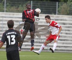 Bayernliga - FC Ingolstadt 04 II - TSV Aindling - Kopfballduell Serge Yohoua und Franz Hübl