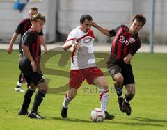 Bayernliga - FC Ingolstadt 04 II - TSV Aindling - Kampf um den Ball, links Stanislav Herzel mitte Qemajl Beqiri und recht Fabrice Lassonde