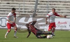 Bayernliga - FC Ingolstadt 04 II - TSV Aindling - Serge Yohouha wird gefoult