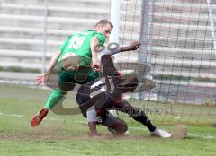 FC Ingolstadt 04 II - TSV Großbardorf - Kampf auf der Linie, Serge Yohoua rechts kommt nicht hin