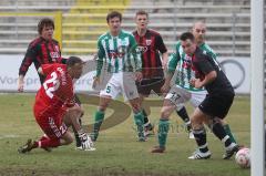 Bayernliga - FC Ingolstadt 04 II - Schalding - links Marcel Hagmann erzielt das 2:1, Karl-Heinz Lappe und Mathias Wittek schauen dem Ball nach