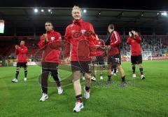 Audi Sportpark Eröffnung - Die Spieler bedanken sich bei den Fans - Stadionrunde