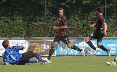 Testspiel - FC Gerolfing -  FC Ingolstadt 04 - 1:5 - Sebastian Hofmann und Andreas Buchner im Angriff, Torwart Andreas Busch am Boden