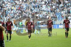 2.BL - 1860 München - FC Ingolstadt 04 - 4:1 - Niederlage, Spiel ist aus, hinten feiern die 60er