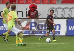 2.Liga - FC Ingolstadt 04 - Erzgebirge Aue - 0:0 - Andreas Buchner flankt