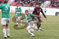 2.BL - FC Ingolstadt 04 - Greuther Fürth 0:0 - Andreas Buchner im Kampf um den Ball mit Heinrich Schmidtgal