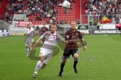 Nemec Adam im Zweikampf mit Uwe Möhrle - Foto: Jürgen Meyer