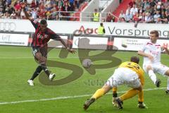 2.BL - FC Ingolstadt 04 - FC Energie Cottbus - 1:0 - Collin Quaner zieht ab und erzielt das 1:0 und damit den Siegtreffer Tor