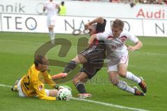 2.BL - FC Ingolstadt 04 - FC Energie Cottbus - 1:0 - Ahemd Akaichi gegen Uwe Hünemeier scheitert an Torwart Rene Renno