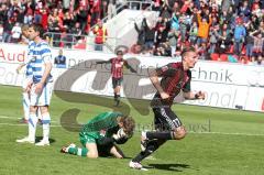 2.BL - FC Ingolstadt 04 - MSV Duisburg - 1:1 - Ausgleich Tor durch Manuel Schäffler Jubel Torwart Felix Wiedwald geschlagen