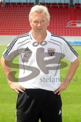 2.Bundesliga - FC Ingolstadt 04 - Saison 2011/2012 - Portrait - Trainer Benno Möhlmann